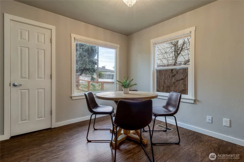 Property photo for 415 Se 5th Street, College Place photo 8