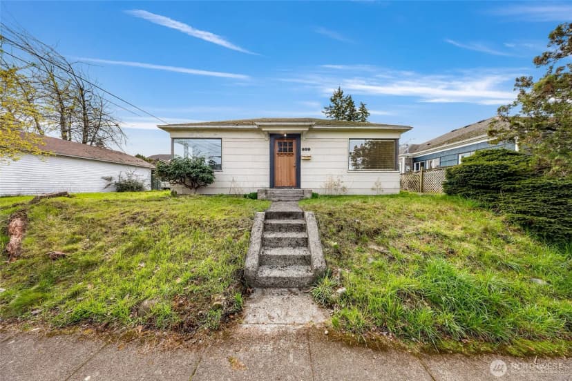 Property photo for 809 W Connecticut Street, Bellingham photo 3