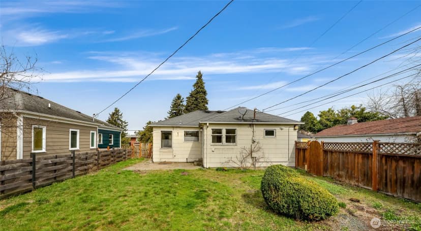 Property photo for 809 W Connecticut Street, Bellingham photo 29