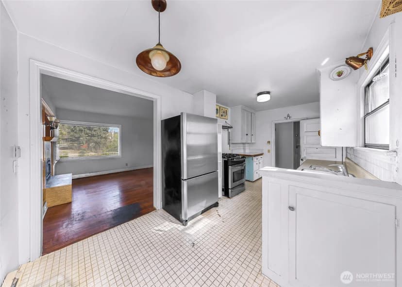 Property photo for 809 W Connecticut Street, Bellingham photo 14