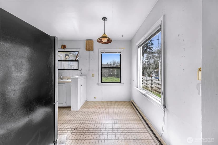 Property photo for 809 W Connecticut Street, Bellingham photo 10