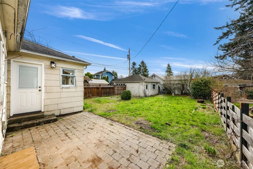 Property photo for 809 W Connecticut Street, Bellingham photo 26