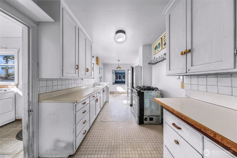 Property photo for 809 W Connecticut Street, Bellingham photo 18
