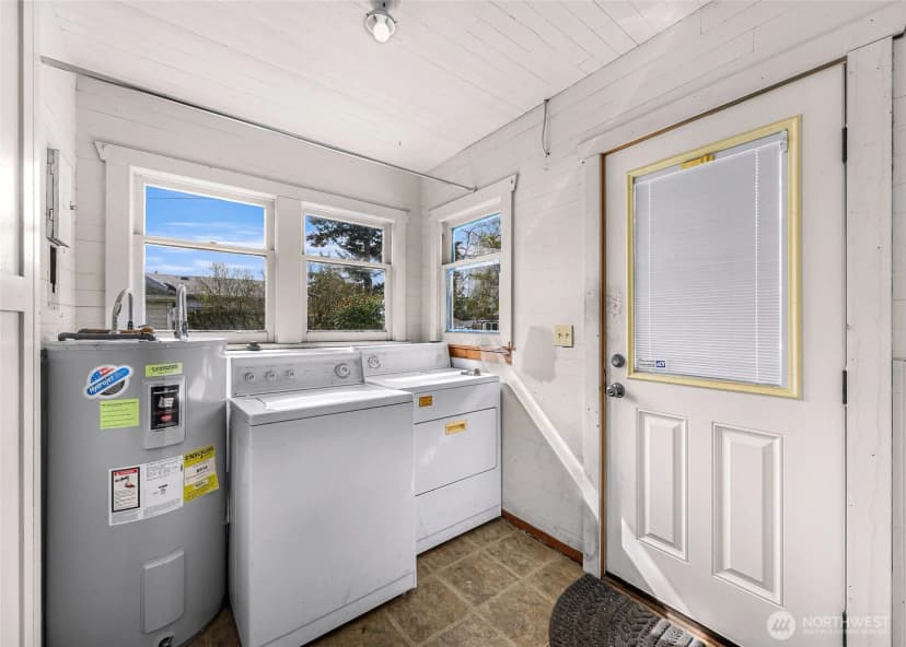 Property photo for 809 W Connecticut Street, Bellingham photo 20