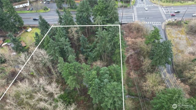 Property photo for 1111 Enchanted Pkwy S, Federal Way photo 3