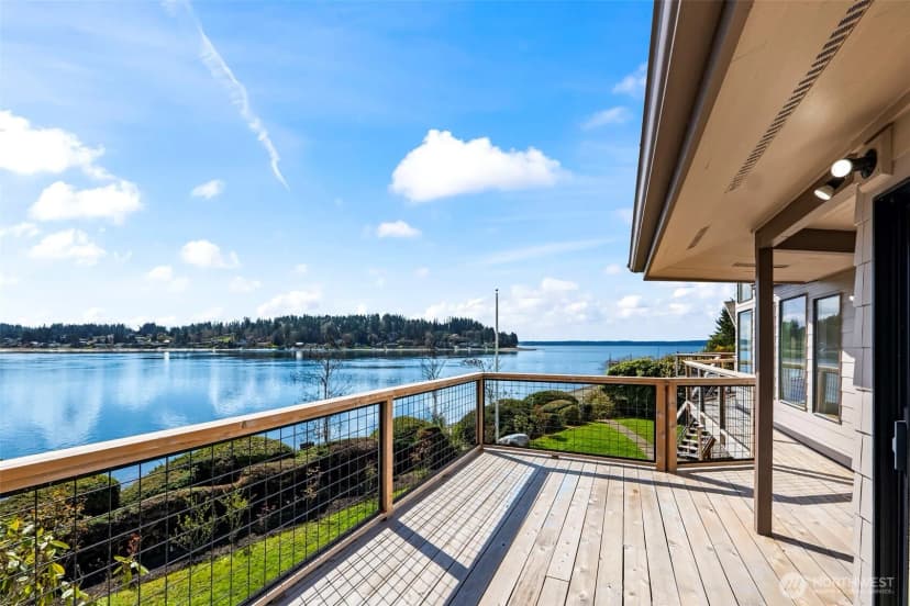 Property photo for 8806 Warren Drive Nw, Gig Harbor photo 3