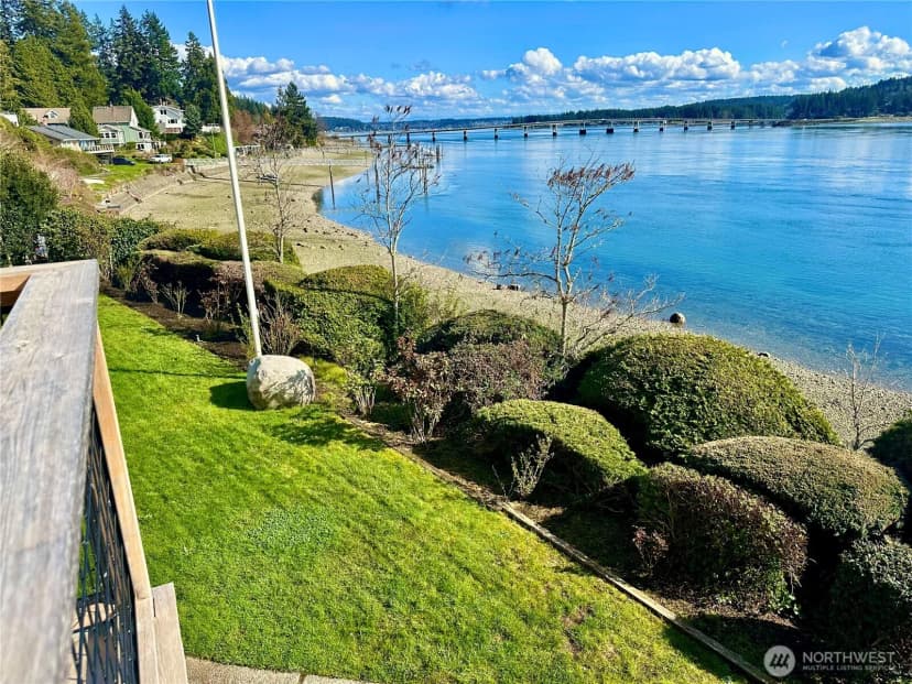 Property photo for 8806 Warren Drive Nw, Gig Harbor photo 5