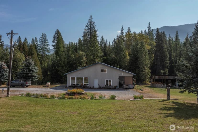 Property photo for 3829 Deep Lake Boundary Road, Colville photo 2
