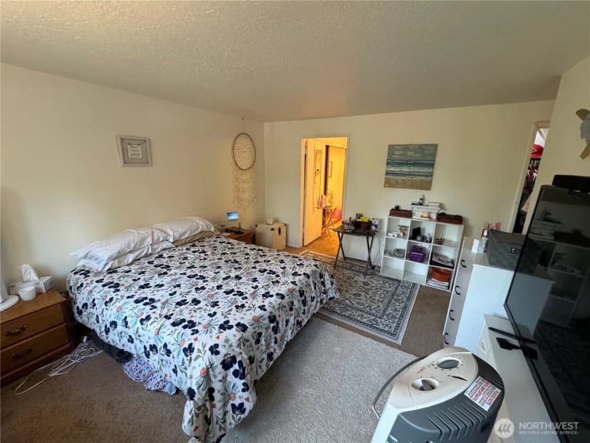 Property photo for 1606 Washington Avenue S, Long Beach photo 9