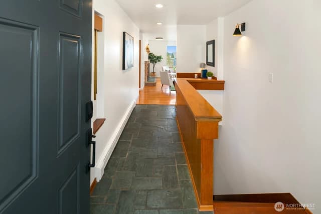 Property photo for 4006 26th Avenue W, Seattle photo 3