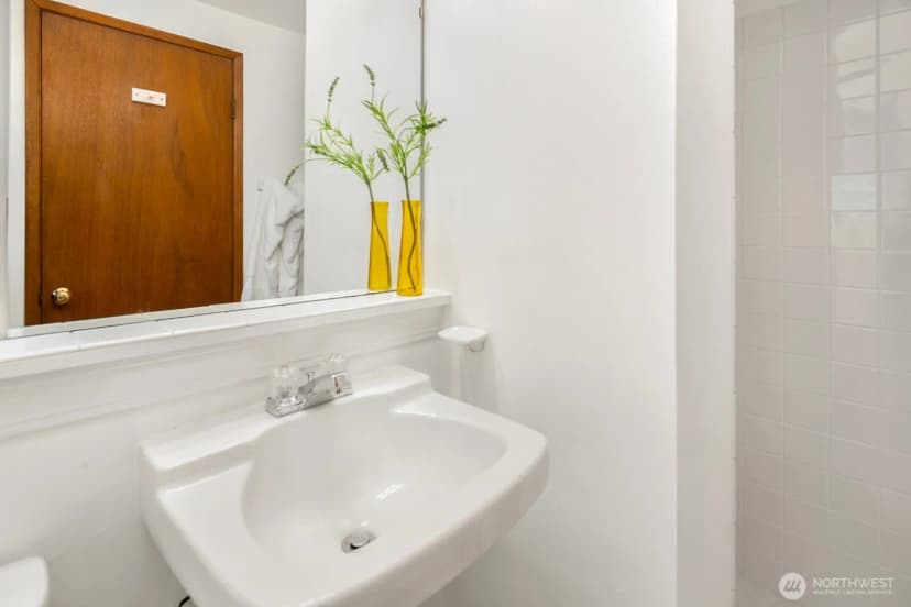 Property photo for 4006 26th Avenue W, Seattle photo 26