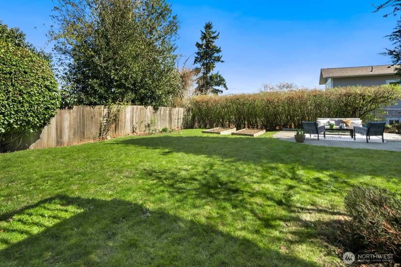 Property photo for 4006 26th Avenue W, Seattle photo 30