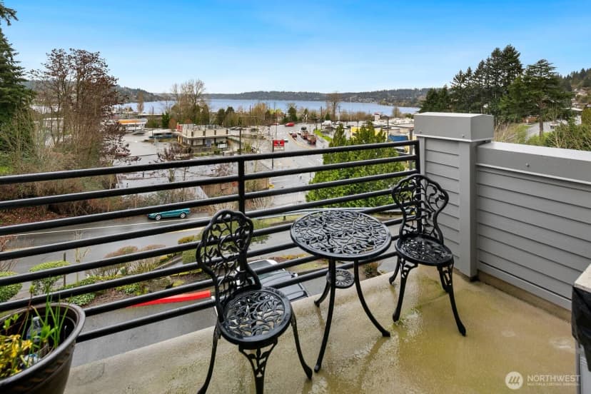 Property photo for 6100 Ne 181st Street #7, Kenmore photo 19