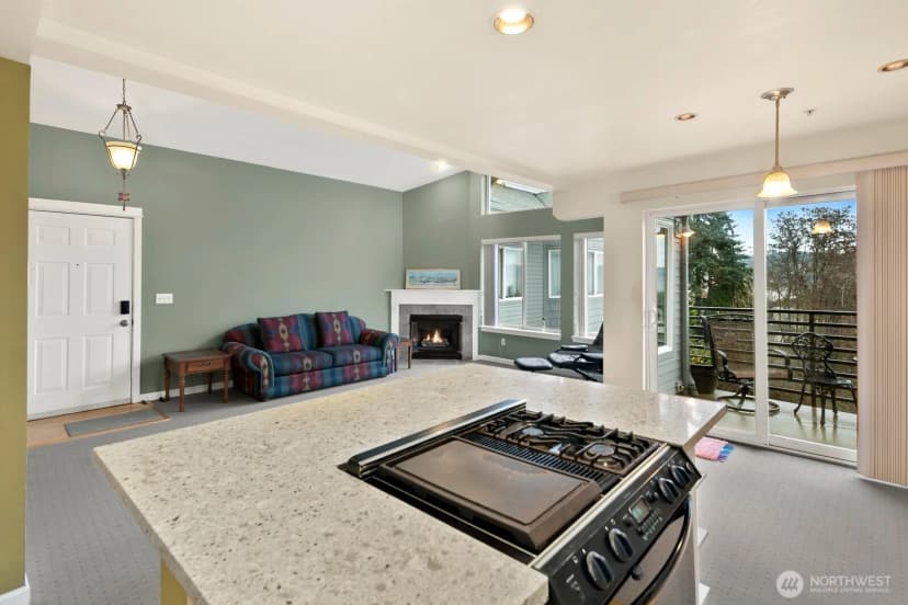 Property photo for 6100 Ne 181st Street #7, Kenmore photo 8