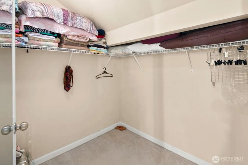 Property photo for 6100 Ne 181st Street #7, Kenmore photo 17