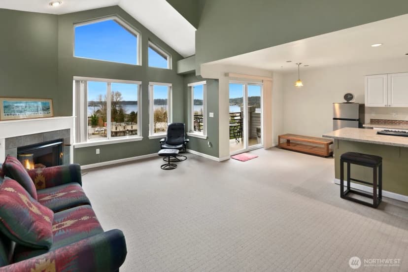 Property photo for 6100 Ne 181st Street #7, Kenmore photo 3