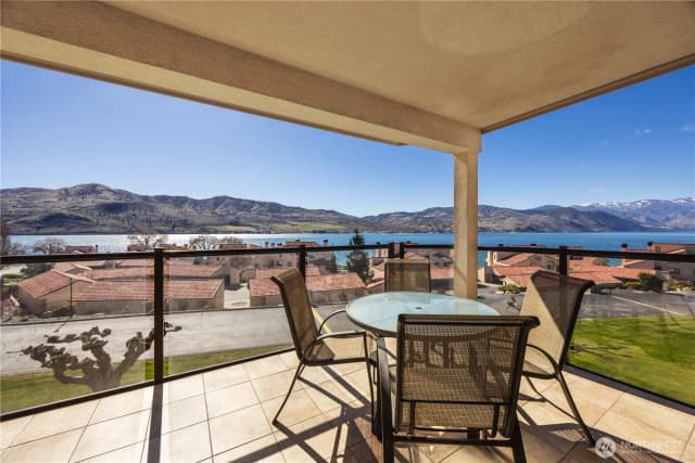 Property photo for 100 Lake Chelan Shores Drive #18-8, Chelan