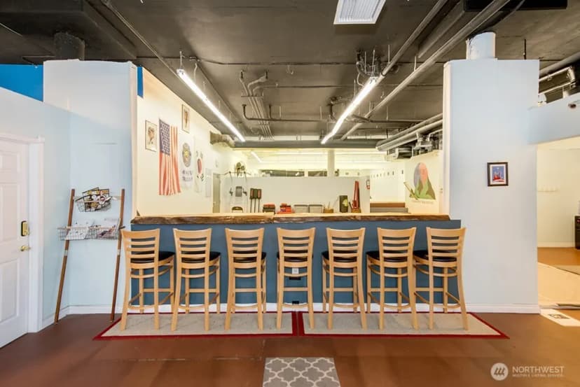 Property photo for 5430 California Avenue Sw #coml2, Seattle photo 4
