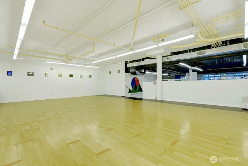 Property photo for 5430 California Avenue Sw #coml2, Seattle photo 18