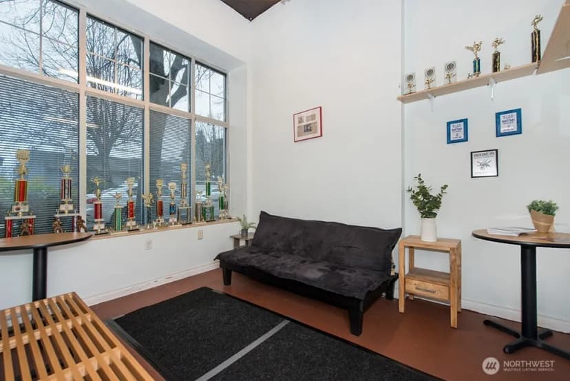 Property photo for 5430 California Avenue Sw #coml2, Seattle photo 6
