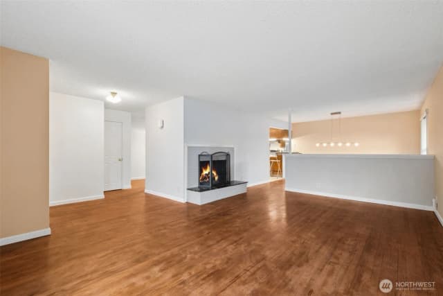 Property photo for 14204 12th Avenue Sw, Burien photo 4