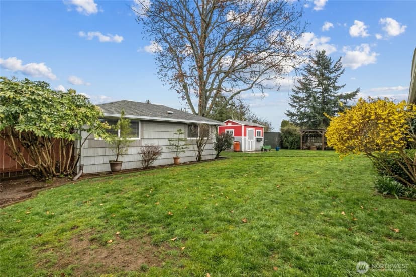 Property photo for 14204 12th Avenue Sw, Burien photo 25