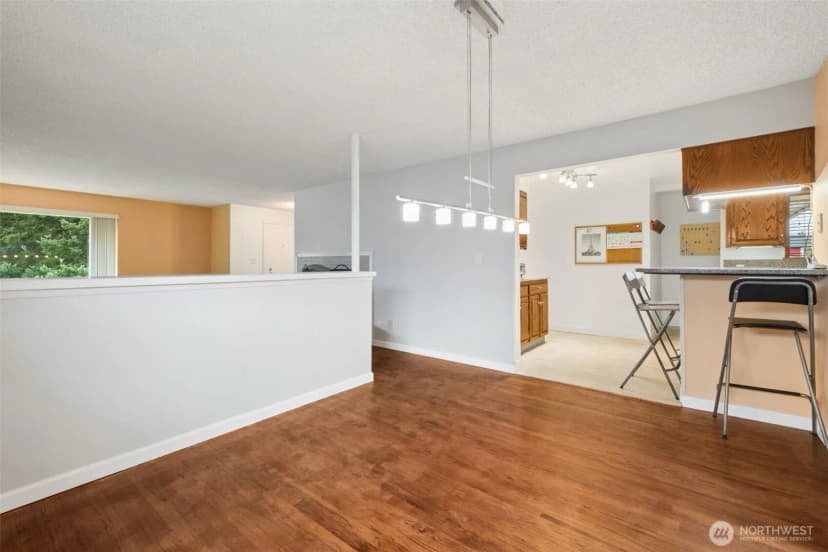 Property photo for 14204 12th Avenue Sw, Burien photo 8