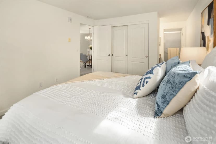 Property photo for 1011 156 Avenue Ne #b-209, Bellevue photo 11