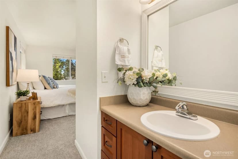Property photo for 1011 156 Avenue Ne #b-209, Bellevue photo 14