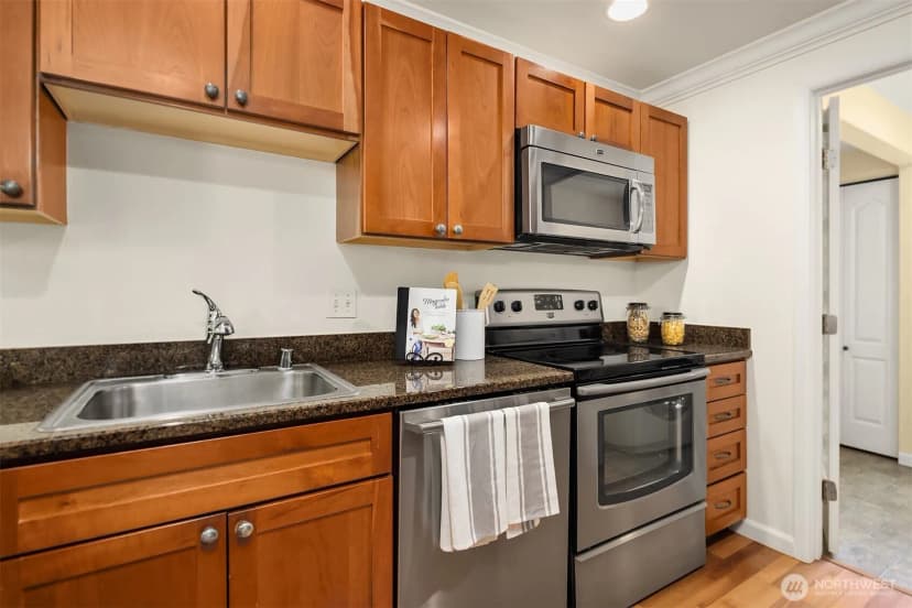 Property photo for 1011 156 Avenue Ne #b-209, Bellevue photo 18