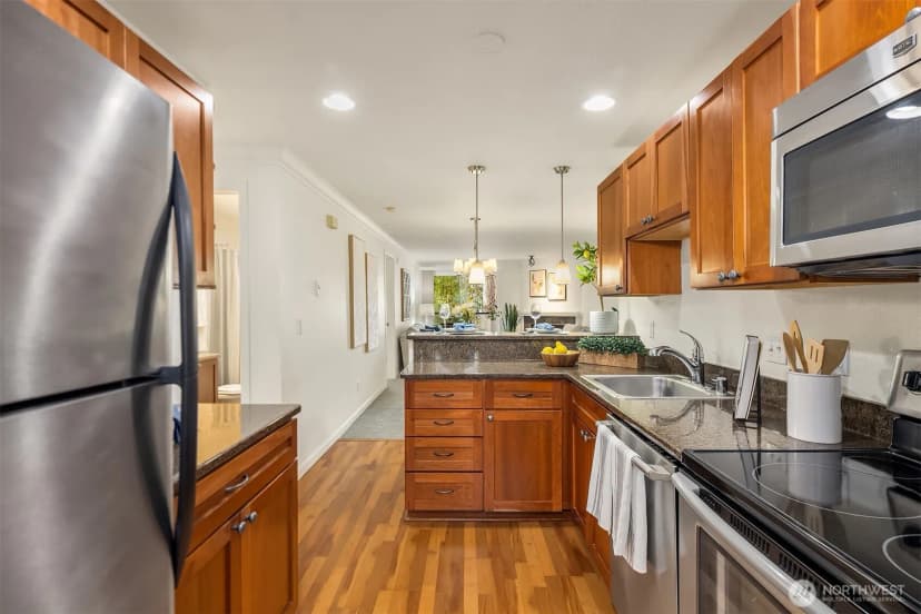 Property photo for 1011 156 Avenue Ne #b-209, Bellevue photo 17