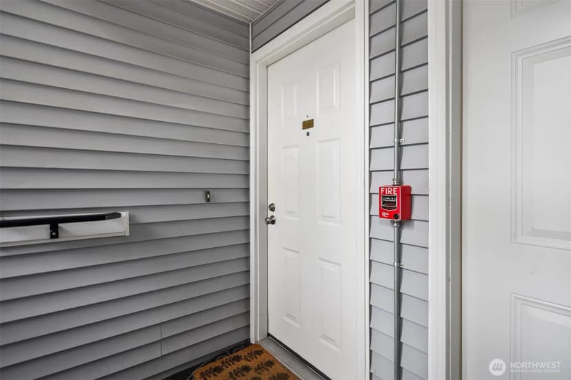 Property photo for 1011 156 Avenue Ne #b-209, Bellevue photo 31
