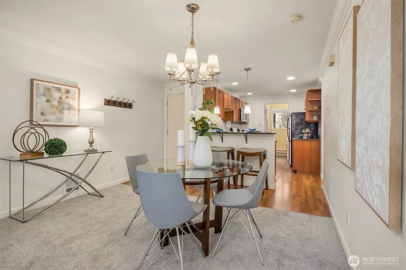 Property photo for 1011 156 Avenue Ne #b-209, Bellevue photo 3