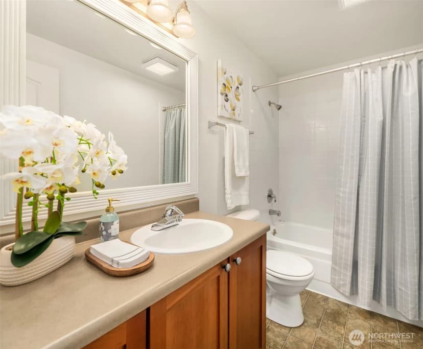 Property photo for 1011 156 Avenue Ne #b-209, Bellevue photo 22