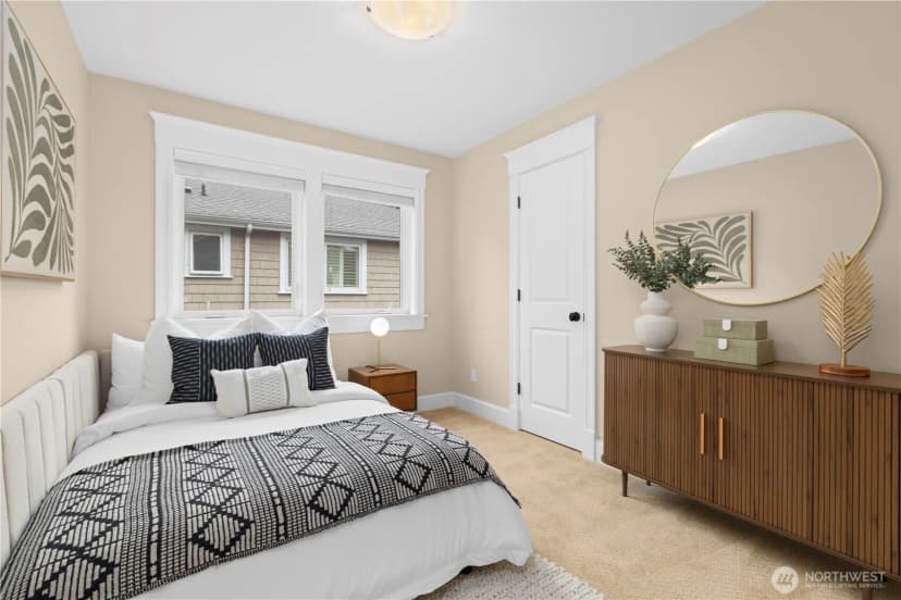 Property photo for 2315 38th Avenue E, Seattle photo 29