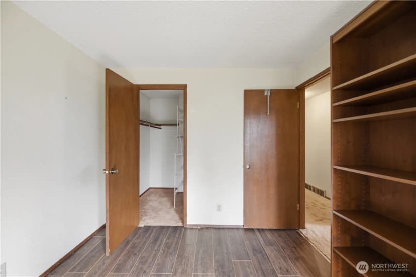 Property photo for 18510 66th Avenue Ne, Kenmore photo 22