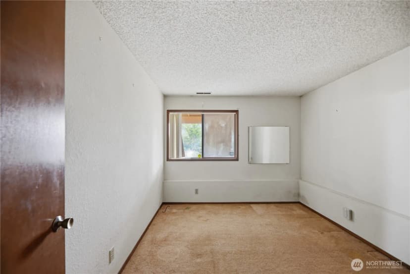Property photo for 18510 66th Avenue Ne, Kenmore photo 31