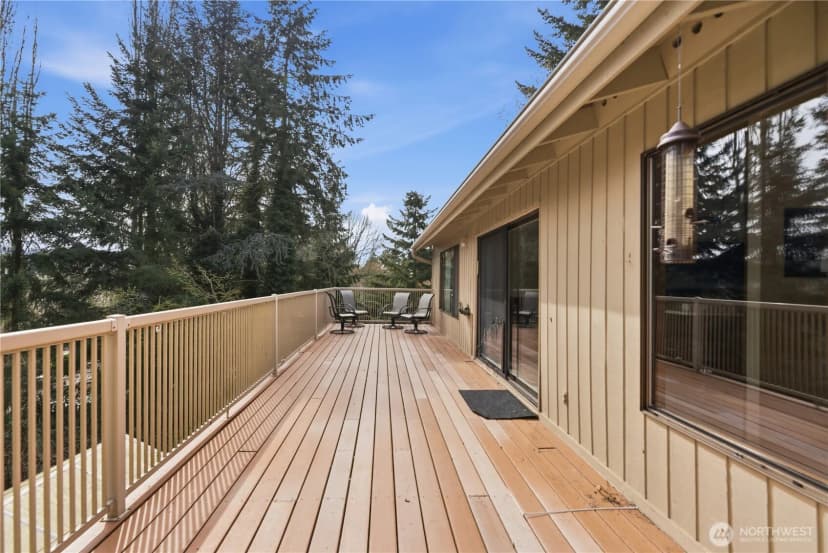 Property photo for 18510 66th Avenue Ne, Kenmore photo 17