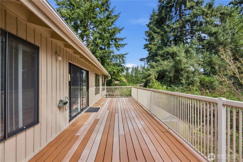 Property photo for 18510 66th Avenue Ne, Kenmore photo 16