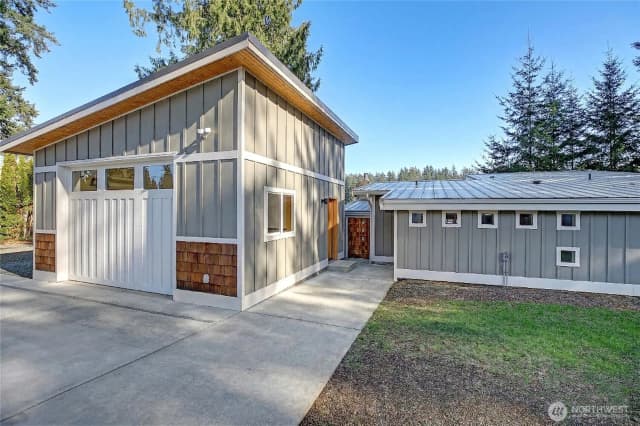 Property photo for 18727 Lakewood Road, Stanwood photo 4
