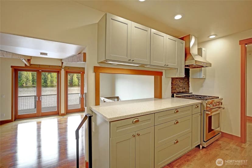 Property photo for 18727 Lakewood Road, Stanwood photo 15