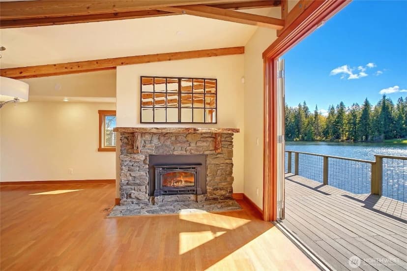Property photo for 18727 Lakewood Road, Stanwood photo 8