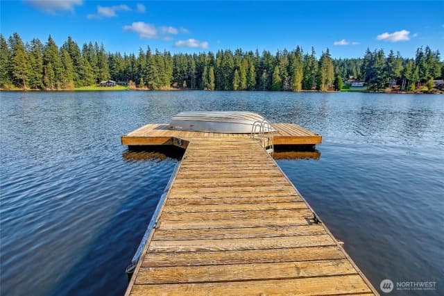 Property photo for 18727 Lakewood Road, Stanwood photo 3