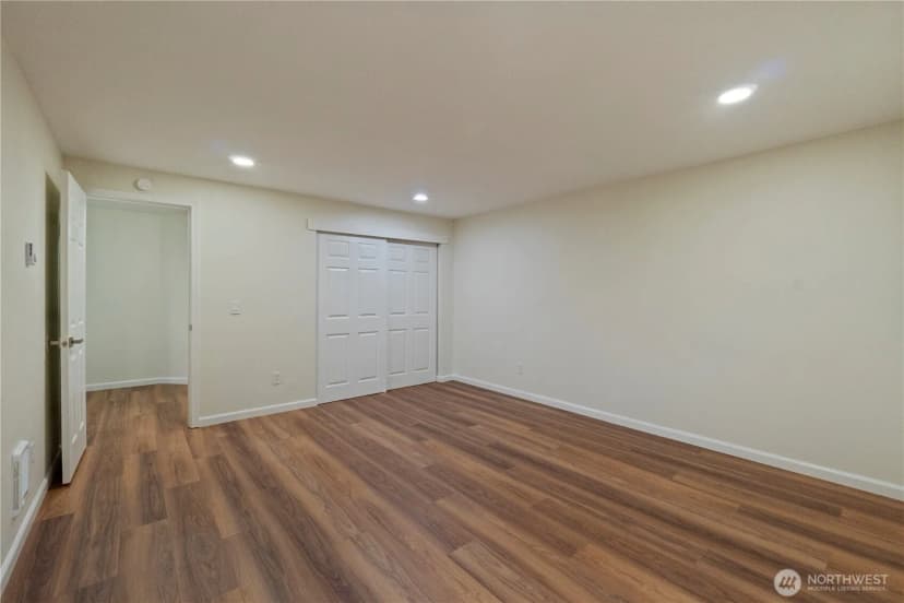 Property photo for 2902 13th Street #3b, Everett photo 16