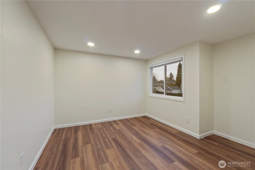 Property photo for 2902 13th Street #3b, Everett photo 14