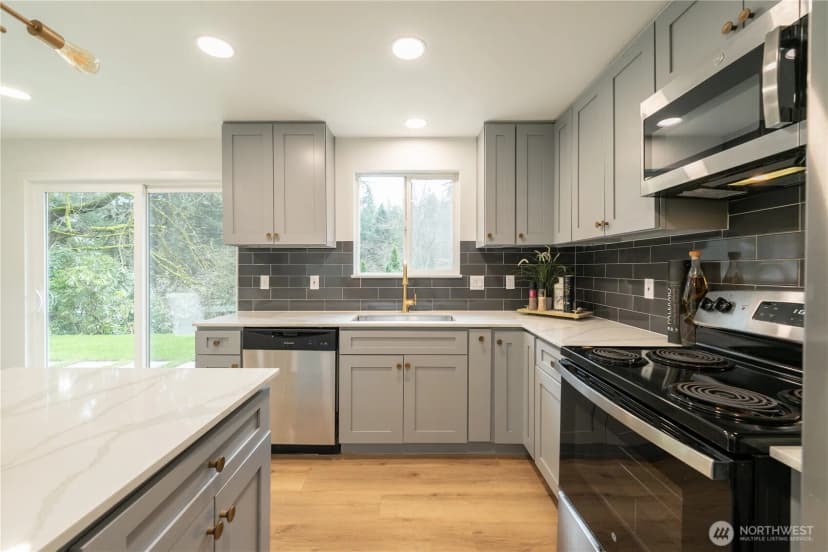 Property photo for 15811 180th Avenue Ne, Woodinville photo 8