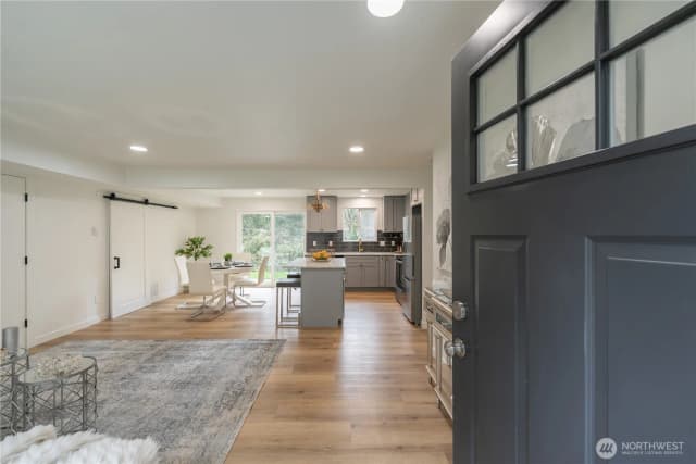 Property photo for 15811 180th Avenue Ne, Woodinville photo 5