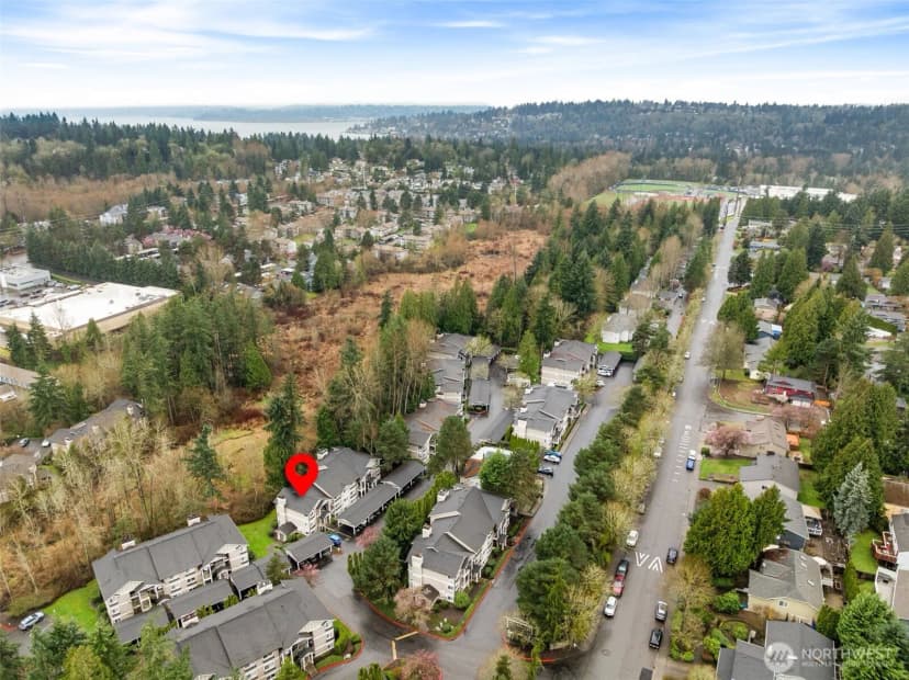 Property photo for 11307 Ne 128th Street #g101, Kirkland photo 4