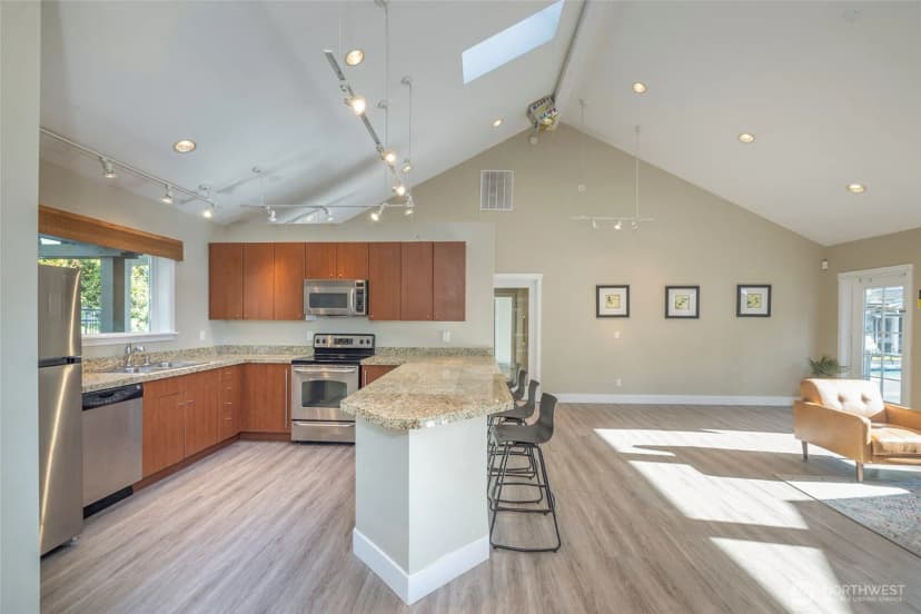 Property photo for 11307 Ne 128th Street #g101, Kirkland photo 34