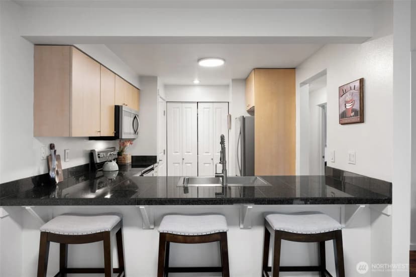 Property photo for 11307 Ne 128th Street #g101, Kirkland photo 14